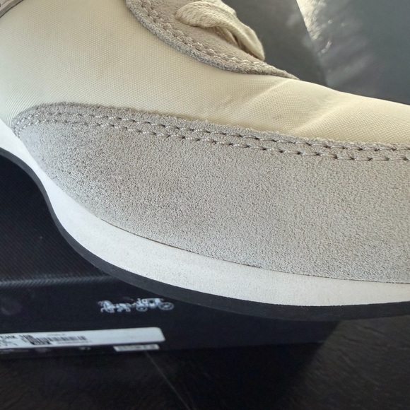 Coach Raelyn Runner Size 10 - Picture 16 of 16